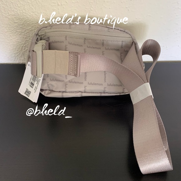 lululemon Everywhere Belt Bag in Wordmark Grid Mini Raw Linen OS (1L) New NWT - Picture 6 of 15